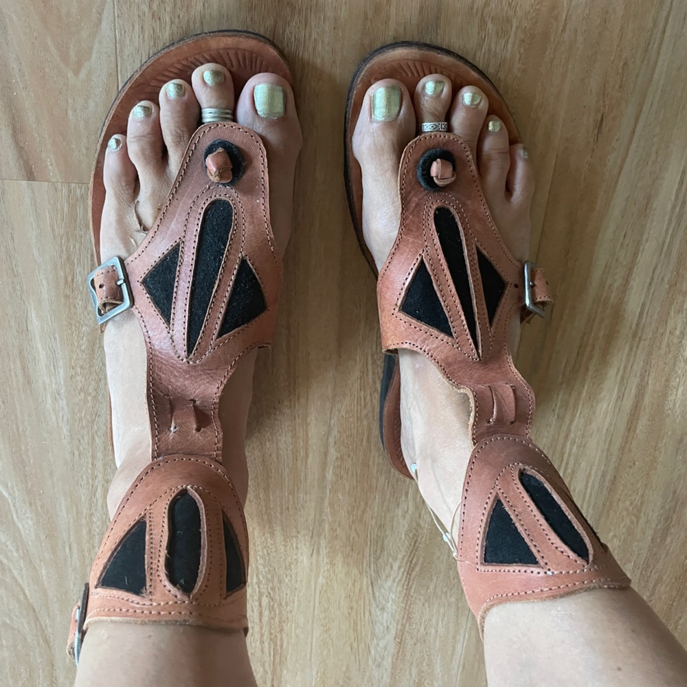 Unique Sustainable Leather Ssndals 9